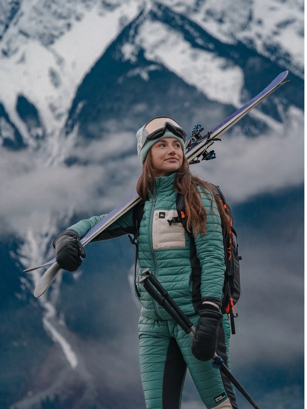 Notice the Reckless Glacier Glide Mid Layer Set (Top and Pants)